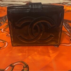 CHANEL matrasse Black Patent Leather Wallet